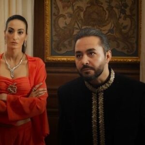 Laëtitia Eïdo Instagram - 💥 #ELYAS de F-E.Siri est depuis aujourd'hui sur vos écrans dans toute la France ! 💥 Voici quelques-uns de ses personnages... 🎉 avec ici #RoschdyZem, @jeannemichel.off, @sherwan_haji. Written by @nicolaquerriere, Filmed by @michelangelrodas, Produit par @matrubin @recifilms, distribué par @studiocanal.fr
• • •
#actress #cinema #movie #onset #frenchcinema #frenchactress #thriller #actionmovie #action