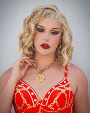 Laganja Estranja Instagram - Are you ready to get HAWT? 🔥🥵 My new single “HAWT” drops in one hour exclusively on @gogalamusic, and then at 2pm (PST) I’ll be on Instagram LIVE to answer any of your questions. I can’t wait to chat with you #BUDS 💚💨
MUA & Photography @_sammysingleton_ 
Hair @websterwigs 
Rhinestones @lilcrys01