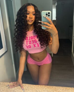 Lakeyah Instagram - I’m her, why tf would I wanna be one of them!?💅🏽 @FashionNova