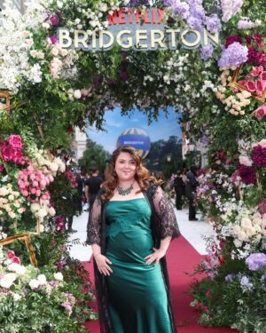 Lala Chus Instagram - Estar la premiere de los @bridgertonnetflix en Londres, ha sido una de las experiencias más chulas que he vivido y viviré. Adorando cada segundo de la serie y de estar junto a mi amiguita @andreacomptonn. Tkm APS

Mil gracias @netflixes por traernos, no lo voy a olvidar nunca 💕💕💕💕💕💕💕💕💕

Y gracias infinitas a mi querido @ismaelbachiller que viajó hasta Londres para dejarnos así de increíbles. Eres absolutamente el mejor 💕💕💕