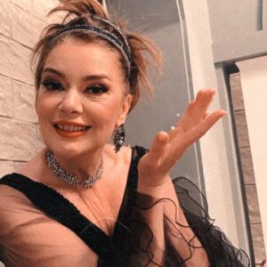 Lale Başar Instagram - Hu huuuuu ben geldimmmmmm