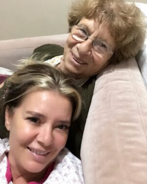 Lale Başar Instagram - Canım annem anneler günümüz kutlu olsun
