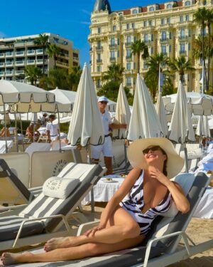 Lamitta Frangieh Instagram - Beautiful day @carltoncannes 🌴 wearing @cherina_beachwear 🤍
.
.
.
#cannes #carltonbeachclub #frenchrivieralife #lamittafrangieh #cotedazurfrance #cannesfrance #swimsuits