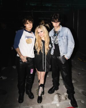 Landon Barker Instagram - Let’s cry together in New York!