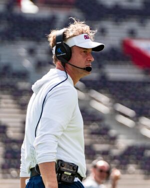 Lane Kiffin Instagram - Saturdays in the crib 🏠

#HottyToddy