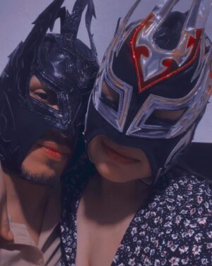 Laredo Kid Instagram - Hoy estoy dfestejando a un persona muy especial , Feliz cumpleaños 🎁 @aidin8__  gracias por siempre apoyarme en todo , por estar a mi lado en las buenas y en la malas por creer en mí siempre , por contagiarme esas risas , por levantarme cuando he estado triste por seguirme siempre el rollo, gracias por quererme a mí y a los míos ,eres y serás siempre alguien muy especial en mi vida..❤️que sigas cumpliendo muchos años más y que cumplas todos tus sueños 🙏🏻
🐨😘