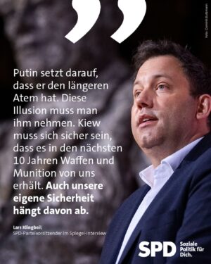 Lars Klingbeil Instagram - Ab heute liegt das neue @spiegelmagazin in den Zeitschriftenläden. Ihr findet darin ein ausführliches Interview mit mir zu unserer ungebrochenen Solidarität mit der Ukraine, der neuen Russland-Politik der @spdde der Frage nach einem Comeback der Wehrpflicht, zur China Reise des Kanzlers, Gaza und Israel. Ein Rundumschlag wie wir uns außen- und sicherheitspolitisch aufgestellt haben. 

Dass Putin unsere Sicherheit direkt bedroht, ist eine Realität, mit der wir umgehen müssen. Wir haben viel zu lange Außen- und Sicherheitspolitik so gemacht, wie wir es gerne gehabt hätten, nicht wie es kommen kann. Das wird nicht mehr passieren. 

Was den Krieg in der Ukraine angeht, müssen wir festhalten: Putin hat kein Interesse an Verhandlungen, und daran wird sich mindestens bis zur US-Wahl nichts ändern. Trotzdem läuft weltweit die Debatte, wie man diesen Krieg beenden kann, erst kürzlich habe ich darüber mit der südafrikanischen Außenministerin gesprochen. Über Diplomatie zu reden bedeutet nicht, dass wir die Ukraine aufgeben. Im Gegenteil: Wir müssen sie stärken, auch militärisch. 

Den Link zum Interview findet ihr auch in meiner Bio. 🔗