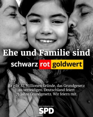 Lars Klingbeil Instagram - Menschenwürde. 
Freie Entfaltung. 
Gleichberechtigung. 
Religionsfreiheit. 
Meinungsfreiheit. 
Pressefreiheit. 
Ehe und Familie. 
Bildung. 
Versammlungsfreiheit. 
Vereinigungsfreiheit. 
Briefgeheimnis. 
Freizügigkeit. 
Berufsfreiheit. 
Privatsphäre. 
Recht auf Eigentum. 
Gemeinwohl. 
Staatsangehörigkeit. 
Asylrecht. 
Petitionsrecht. 
Demokratie. 
Grundrechtsschutz. 
 
Unser Grundgesetz wird heute 75 Jahre alt. Wir feiern mit. Und feiern die in unserer Verfassung festgeschriebenen Grundrechte, die das Zusammenleben in unserem Land erst möglich machen. Was verbindest du mit dem Grundgesetz und was ist für dich persönlich schwarz-rot-goldwert? Erzähl es uns in den Kommentaren und teile gerne die Kacheln auf deinen Kanälen. Den Link zum Runterladen gibt’s in unserer Bio und in der Story.

#75JahreGG #Grundgesetz