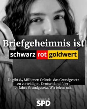Lars Klingbeil Instagram - Menschenwürde. 
Freie Entfaltung. 
Gleichberechtigung. 
Religionsfreiheit. 
Meinungsfreiheit. 
Pressefreiheit. 
Ehe und Familie. 
Bildung. 
Versammlungsfreiheit. 
Vereinigungsfreiheit. 
Briefgeheimnis. 
Freizügigkeit. 
Berufsfreiheit. 
Privatsphäre. 
Recht auf Eigentum. 
Gemeinwohl. 
Staatsangehörigkeit. 
Asylrecht. 
Petitionsrecht. 
Demokratie. 
Grundrechtsschutz. 
 
Unser Grundgesetz wird heute 75 Jahre alt. Wir feiern mit. Und feiern die in unserer Verfassung festgeschriebenen Grundrechte, die das Zusammenleben in unserem Land erst möglich machen. Was verbindest du mit dem Grundgesetz und was ist für dich persönlich schwarz-rot-goldwert? Erzähl es uns in den Kommentaren und teile gerne die Kacheln auf deinen Kanälen. Den Link zum Runterladen gibt’s in unserer Bio und in der Story.

#75JahreGG #Grundgesetz