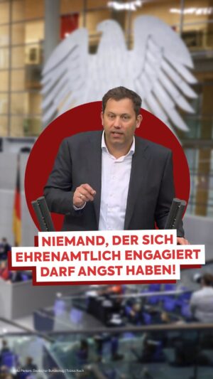 Lars Klingbeil Instagram - Wir Demokrat:innen stehen zusammen gegen die Demokratiefeinde in diesem Land.