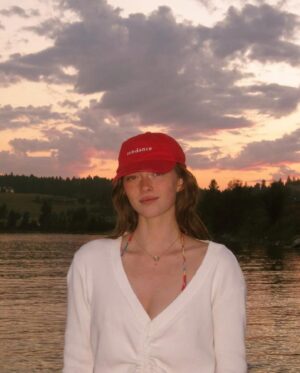 Larsen Thompson Instagram - postcards from the big sky country🫶🏼🌈💦🌞🍓🤠💛