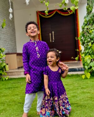Lasya Manjunath Instagram - Happy Raksha Bandhan ❤️😍

Munni and junnu 😍
Outfits : @pari.designers_ 

#rakshabandhan #rakhi
