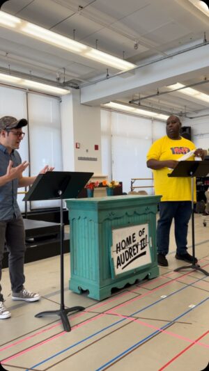 Latrice Royale Instagram - BroadwayWorld came down to @ripleygrier for the Press Preview of @ogunquitplayhouse’s upcoming production of Little Shop of Horrors. Here’s @etaibenson and @latriceroyale performing ‘Feed Me (Git It).’