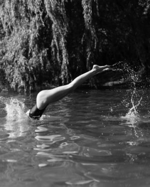 Laura Battistella Instagram - Spotted by @a.dhache in my new favourite bathing spot