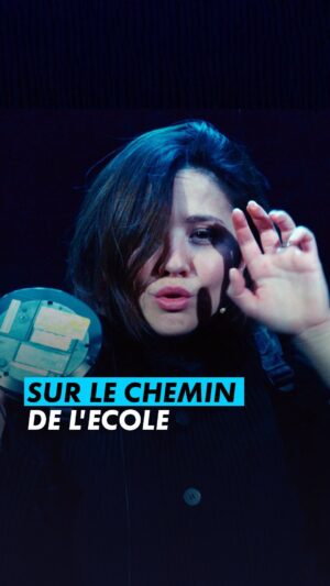 Laura Felpin Instagram - Ca y est c’est ce soir à 21h sur @canalplus , j’ai de l’urticaire & des papillons dans le ventre en même temps. 
C’est comme rencontrer un gars de caramail dans la vraie vie. En attendant, un hommage à cette ado qui avait tipexé son sac DDP le nom d’un album de Korn alors qu’en réalité elle n’avait que du Jen dans les oreilles 🦋🎶 
@jeniferofficiel merci pour la bande son de cette précieuse jeunesse. Je t’aime éternellement.