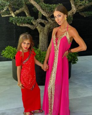 Laura Figueiredo Instagram - Festa da escolinha, mais uma viagem para fazer contigo minha ninjinha princesa crescida ❤️💖 #bollywood #india