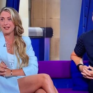 Laura Kenny Instagram - I’ve had to pinch footage from @bbcsport because my full length outfit photo doesn’t show just how beautiful the colour of this suit is. What day are we even on now? 🙈 
Women’s Madison and Men’s sprint finals today. Back in the studio this evening 🇬🇧

👗 @reiss 
💄 @zkwham