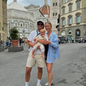 Laura Leighton Instagram - The Fam in Italy! ❤️🇮🇹
