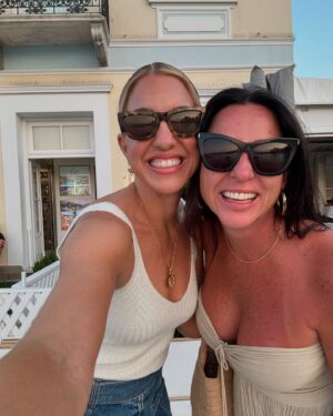 Laura Lentz Instagram - YAMAS!!!…🧿 🤍💙Thank you @joelmarion & @katrinadoesnthaveinsta !!! Your gift of bringing people together is so beautiful.. Love you guys! Im already missing everyone 🥹