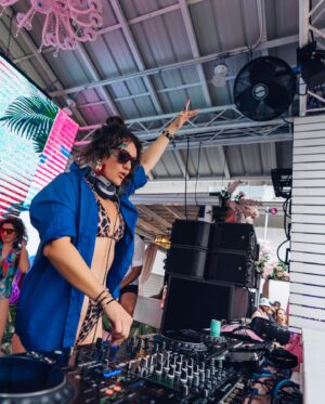 Lauren C. Mayhew Instagram - Let’s run it back! 💦 ☀️ Can’t wait to do our #SummerSol pool party AGAIN at @hotelalbatampa this Sunday! This time I’ll be joined by the fab @djmarkanthony & @jennyzie__ on the decks. 🎧🎧🎧 See you there. Ticket 🎫 link in bio above 👆🏻 
.
.
BIG thanks to all our sponsors! @hojswim @channelsidebrewco @shottys @linkxlou.tampa @pureculturevodka @devotedcreations @justliv21 @stpetedistillery 
.
.
Flyer shot by @andredominique_