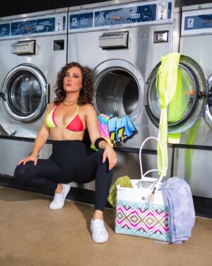 Lauren C. Mayhew Instagram - Happy #FriYAY, all! The #weekend has begun… #RinseCycleRepeat 🧼 🎵 I’ll see you tonight at @hardrocktampa for the @moetchandon #chapagne event. 🥂 
.
.
📸 by @andredominique_
.
.
Bag: @mymariavictoria