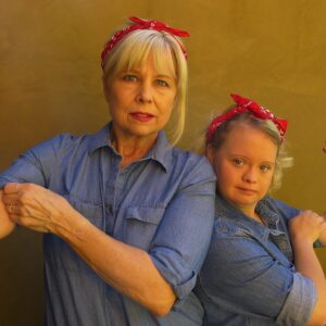 Lauren Potter Instagram - I'm taking a #strengthie with my mom because I stand #WithStrongGirls everywhere. Now show me your #strengthie!