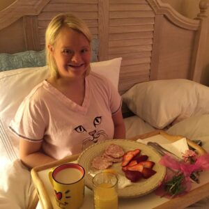 Lauren Potter Instagram - Thank you for all the birthday wishes from all around the world. I'm getting my birthday started off right with breakfast in bed from my amazing beautiful mother. Happy Mothers Day!!!