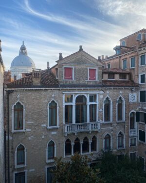 Laurence Llewelyn-Bowen Instagram - Good Morning Venice you beauty…….