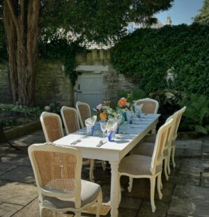 Laurence Llewelyn-Bowen Instagram - First Terrace Lunch of MMXXIV
