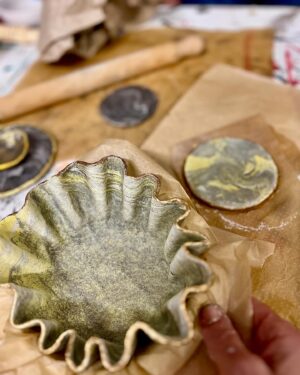 Laurence Llewelyn-Bowen Instagram - Join us @llewelynbowen in Cirencester on Saturday 27 April for a very special Marbling with Clay workshop !!!

Grab one of the remaining spaces for a sumptuous afternoon of crafty creations in air dried clay chez LLB in the heart of the Cotswolds 🤩

You’ll learn how to make fabulous, on trend marbled trinket trays and dishes, while sipping tea, nibbling cakes and enjoying some banter with Sarah P & LLB!!

You’ll take away your marbled masterpieces at the end of the afternoon, along with a beautiful new skill that even beginners can master 💪🏾

Bookings open now: relovedmanchester.com

#cotswoldslife #cotswoldstyle #marblinginclay #marblingart #mycreativebiz #springcrafts #myhousethismonth #eclecticdecor #marblingstudio #creativeworkshop #creativeart #pottyaboutpottery #ceramicsofinstagram #ceramicstudio #ukceramic #diyhomedecor #cotswoldsculture #craftworkshop #eclectically_made