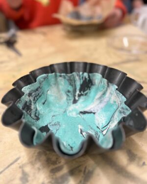 Laurence Llewelyn-Bowen Instagram - Join us @llewelynbowen in Cirencester on Saturday 27 April for a very special Marbling with Clay workshop !!!

Grab one of the remaining spaces for a sumptuous afternoon of crafty creations in air dried clay chez LLB in the heart of the Cotswolds 🤩

You’ll learn how to make fabulous, on trend marbled trinket trays and dishes, while sipping tea, nibbling cakes and enjoying some banter with Sarah P & LLB!!

You’ll take away your marbled masterpieces at the end of the afternoon, along with a beautiful new skill that even beginners can master 💪🏾

Bookings open now: relovedmanchester.com

#cotswoldslife #cotswoldstyle #marblinginclay #marblingart #mycreativebiz #springcrafts #myhousethismonth #eclecticdecor #marblingstudio #creativeworkshop #creativeart #pottyaboutpottery #ceramicsofinstagram #ceramicstudio #ukceramic #diyhomedecor #cotswoldsculture #craftworkshop #eclectically_made