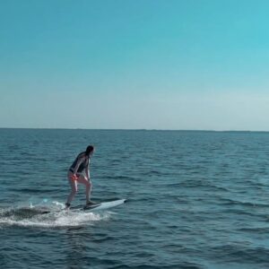 Laurène Arnoux Instagram - L’été commence à Biscaaaa 😜🤙🏻🏄🏻‍♀️