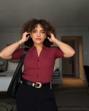 Laurie Hernandez Instagram - me when I have purse