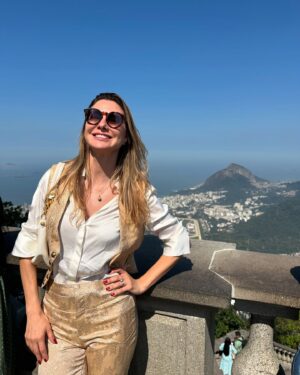 Lavínia Vlasak Instagram - # Tbt de um lindo e recente batizado num dos lugares mais lindos do mundo! Viva JF e família amada e querida! ❤️🥰

@melissajannuzzi