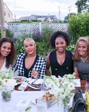 LeToya Luckett Instagram - ✨The Vinyard✨

A few of my favorite pics from Martha’s Vineyard! I got to spend some time much needed time with some of my favorite people. This was by far one of the best family trips to date! 
Highlights :

•The Coles 1st family trip 😆
•Celebrated the premiere of “THE MEMO” produced by my sis @valeisha (so proud 🙏🏾)
•My girl @exquisitemo hosted a fun and uplifting @balmain brunch (We had a time!! 💃🏽)
•The kids had a blast!