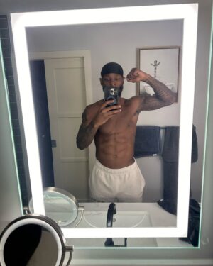 Le'Veon Bell Instagram - I’ve worked for this 💪🏾