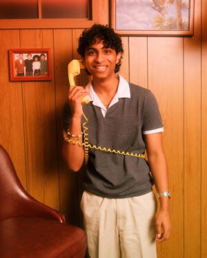 Leah Sava Jeffries Instagram - Answer the phone, the @percyseries cast is calling from #SDCC! 📞

📸: @carianneolder