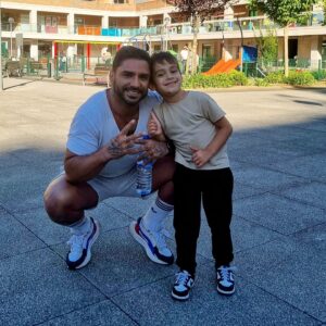 Leandro Instagram - Meu heroi pequeno 🥰🥰
