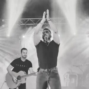 Leandro Instagram - Que grande noite hoje !! Obrigado Trafaria 🥰🥰