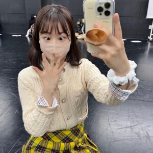 Lee Chae-Yun Instagram - 🤭✨ #리라아트고