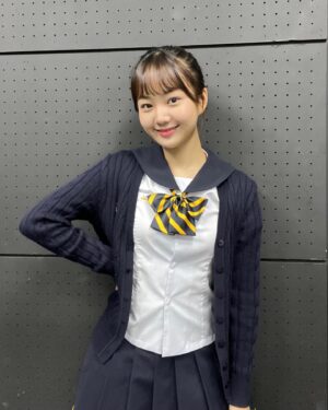 Lee Chae-Yun Instagram - 학교 홍보 촬영한 날😗 #리라아트고
