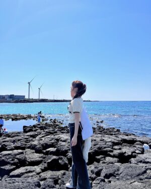 Lee Chae-Yun Instagram - 제주 바다 🌊☀️