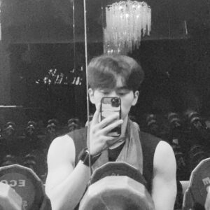 Lee Chae-min Instagram - 💪💪💪