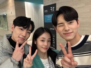 Lee Chae-min Instagram - 차인건가 진짜🤣
오늘은 일타스캔들 마지막날…
9시 10분 본방사수!! @tvn_drama