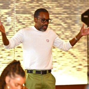 Lee Daniels Instagram - Thank you @bevysmith @netflix for hosting this wonderful evening with friends to celebrate the coming premiere of #TheDeliverance!! 

The food was FIRE, thank you @ericripert 🙏🏾🙏🏾

The Deliverance is out August 16 in theaters and August 30 on Netflix