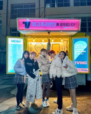 Lee Eun-jae Instagram - 경상도, 충청도, 그리고 다음은 전라도인가?! 얘들아 우리 언제 또 볼래!🥴
#여고추리반3