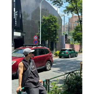 Lee Gi-kwang Instagram - Today's tokyo🗼☀️☺️🛍️🤑🌳