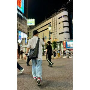 Lee Gi-kwang Instagram - Today's Summer Day in Tokyo🚶🏃‍♂️🌆🌃🌔☁️☀️🗼🇯🇵🍨