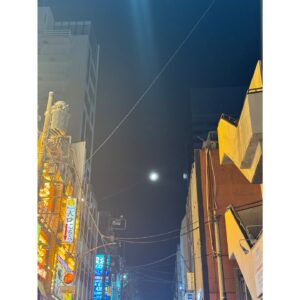 Lee Gi-kwang Instagram - Today's Summer Day in Tokyo🚶🏃‍♂️🌆🌃🌔☁️☀️🗼🇯🇵🍨