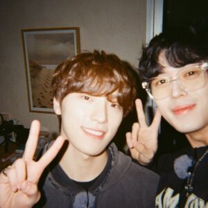 Lee Joo-Ahn Instagram - 요술램프 bro~

#요술램프 #김재중 #정한 #디노 #강희 #준피 #최석원 #이주안